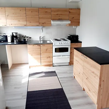 Upea Loft-asunto Kattoikkunoilla Iittalassa Junaradan Vieressae * Hämeenlinna