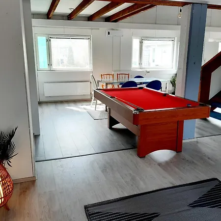 Apartmán Upea Loft-asunto Kattoikkunoilla Iittalassa Junaradan Vieressae Hämeenlinna