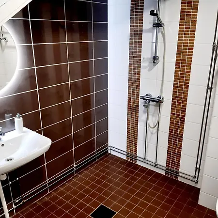 Upea Loft-asunto Kattoikkunoilla Iittalassa Junaradan Vieressae Hämeenlinna