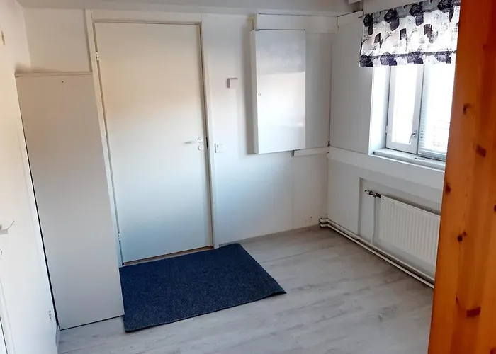 Upea Loft-asunto Kattoikkunoilla Iittalassa Junaradan Vieressae Hämeenlinna