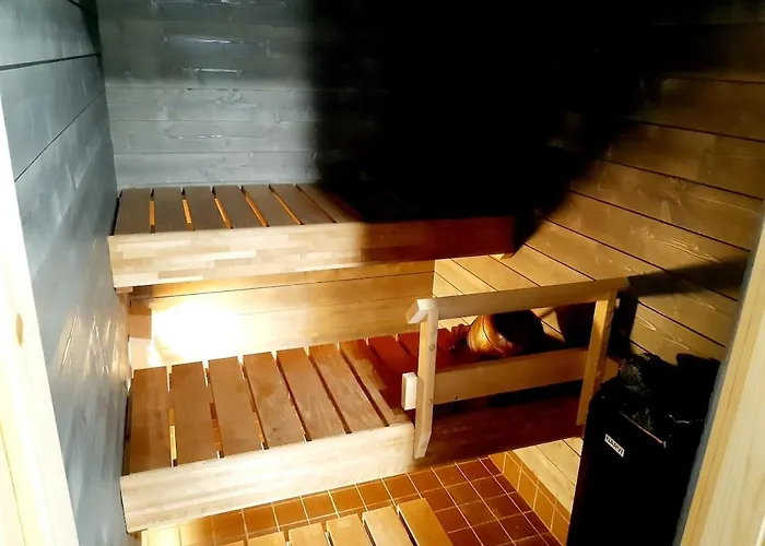 شقة Upea Loft-asunto Kattoikkunoilla Iittalassa Junaradan Vieressae