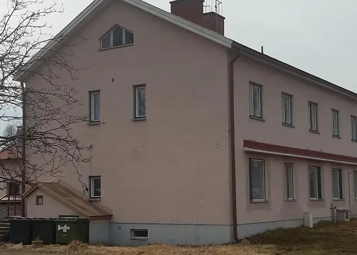 شقة Upea Loft-asunto Kattoikkunoilla Iittalassa Junaradan Vieressae Hämeenlinna