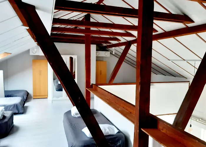 Upea Loft-asunto Kattoikkunoilla Iittalassa Junaradan Vieressae شقة *